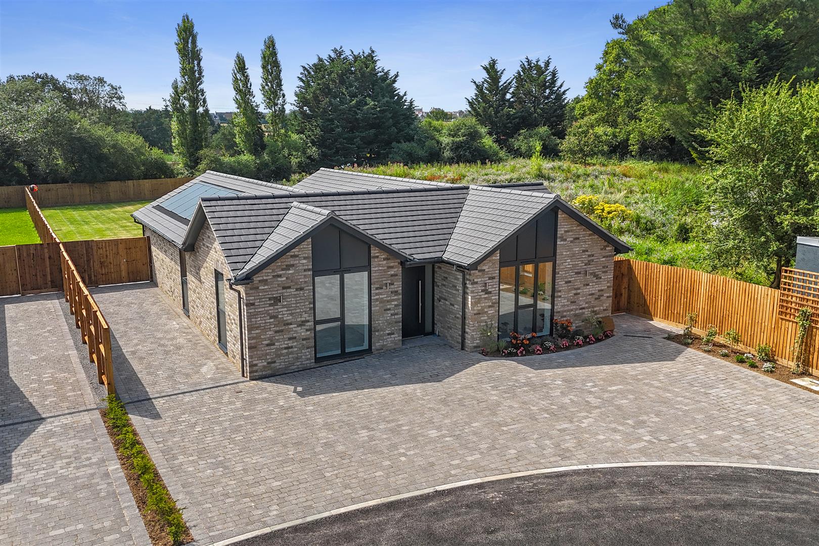 New Road, Little Burstead, Billericay